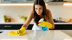 Ako odstrániť škrabance z plastových predmetov: 5 spôsobov, ako vrátiť bežným veciam upravený vzhľad